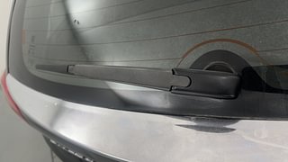 Used 2016 Maruti Suzuki Baleno [2015-2019] Zeta Petrol Petrol Manual top_features Rear wiper