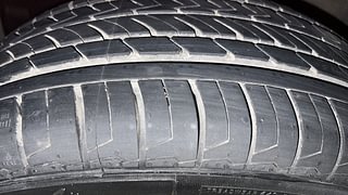 Used 2017 Maruti Suzuki Baleno [2015-2019] Zeta AT Petrol Petrol Automatic tyres LEFT FRONT TYRE TREAD VIEW