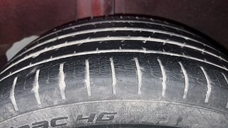 Used 2017 Maruti Suzuki Baleno [2015-2019] Zeta AT Petrol Petrol Automatic tyres RIGHT REAR TYRE TREAD VIEW