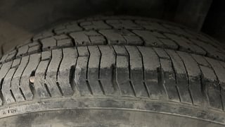 Used 2011 Ford Figo [2010-2015] Duratec Petrol ZXI 1.2 Petrol Manual tyres LEFT REAR TYRE TREAD VIEW