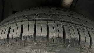 Used 2014 Ford Figo [2010-2015] Duratorq Diesel ZXI 1.4 Diesel Manual tyres LEFT FRONT TYRE TREAD VIEW