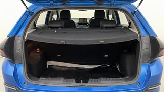 Used 2022 Tata Altroz XZ Plus 1.2 Petrol Manual interior DICKY INSIDE VIEW