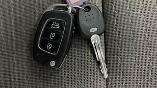 Used 2017 Hyundai Elite i20 [2014-2018] Asta 1.4 CRDI Diesel Manual extra CAR KEY VIEW