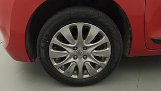 Used 2017 Maruti Suzuki Baleno [2015-2019] Zeta AT Petrol Petrol Automatic tyres LEFT FRONT TYRE RIM VIEW