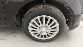 Used 2014 Ford Figo [2010-2015] Duratorq Diesel ZXI 1.4 Diesel Manual tyres RIGHT FRONT TYRE RIM VIEW