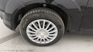 Used 2014 Ford Figo [2010-2015] Duratorq Diesel ZXI 1.4 Diesel Manual tyres LEFT FRONT TYRE RIM VIEW