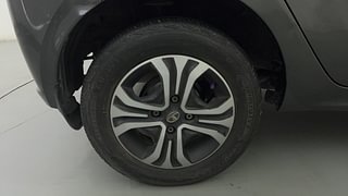 Used 2022 Tata Tiago Revotron XZ Plus CNG Petrol+cng Manual tyres RIGHT REAR TYRE RIM VIEW