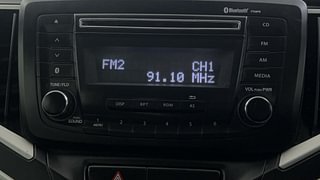 Used 2017 Maruti Suzuki Baleno [2015-2019] Zeta AT Petrol Petrol Automatic top_features Integrated (in-dash) music system