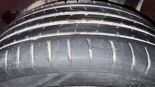 Used 2017 Maruti Suzuki Baleno [2015-2019] Zeta AT Petrol Petrol Automatic tyres LEFT REAR TYRE TREAD VIEW