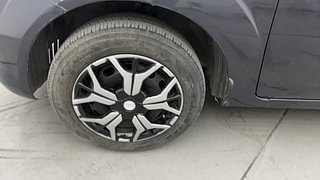 Used 2011 Ford Figo [2010-2015] Duratec Petrol ZXI 1.2 Petrol Manual tyres LEFT FRONT TYRE RIM VIEW