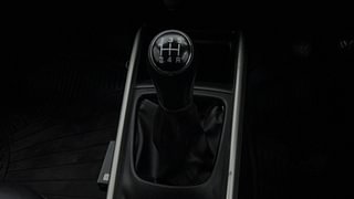 Used 2016 Maruti Suzuki Baleno [2015-2019] Delta Petrol Petrol Manual interior GEAR  KNOB VIEW
