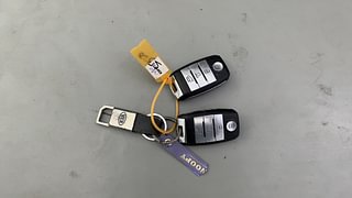 Used 2021 Kia Sonet GTX Plus 1.0 DCT Petrol Automatic extra CAR KEY VIEW