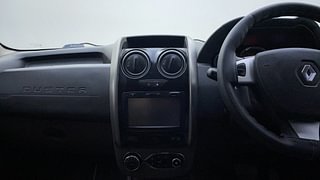 Used 2016 Renault Duster [2015-2019] 110 PS RXZ 4X2 AMT Diesel Automatic interior MUSIC SYSTEM & AC CONTROL VIEW