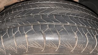 Used 2016 Renault Duster [2015-2019] 110 PS RXZ 4X2 AMT Diesel Automatic tyres LEFT REAR TYRE TREAD VIEW