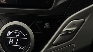 Used 2016 Maruti Suzuki Baleno [2015-2019] Delta Petrol Petrol Manual top_features Rear defogger