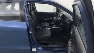 Used 2016 Maruti Suzuki Baleno [2015-2019] Delta Petrol Petrol Manual interior RIGHT SIDE FRONT DOOR CABIN VIEW