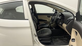 Used 2013 Hyundai Eon [2011-2018] Magna + Petrol Manual interior RIGHT SIDE FRONT DOOR CABIN VIEW