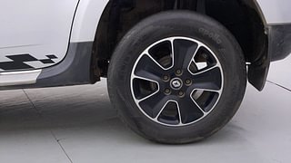 Used 2016 Renault Duster [2015-2019] 110 PS RXZ 4X2 AMT Diesel Automatic tyres LEFT REAR TYRE RIM VIEW