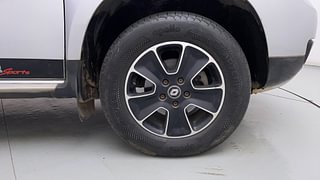 Used 2016 Renault Duster [2015-2019] 110 PS RXZ 4X2 AMT Diesel Automatic tyres RIGHT FRONT TYRE RIM VIEW