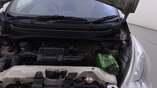 Used 2015 Hyundai Eon [2011-2018] Era + Petrol Manual engine ENGINE LEFT SIDE HINGE & APRON VIEW