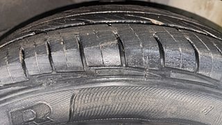 Used 2015 Hyundai Eon [2011-2018] Era + Petrol Manual tyres RIGHT FRONT TYRE TREAD VIEW