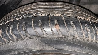 Used 2013 Honda Brio [2011-2016] S MT Petrol Manual tyres LEFT REAR TYRE TREAD VIEW