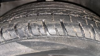 Used 2013 Honda Brio [2011-2016] S MT Petrol Manual tyres LEFT FRONT TYRE TREAD VIEW