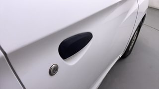 Used 2015 Hyundai Eon [2011-2018] Era + Petrol Manual dents MINOR DENT