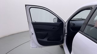 Used 2019 Renault Kwid [2015-2019] RXL Petrol Manual interior LEFT FRONT DOOR OPEN VIEW