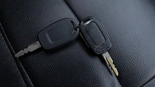 Used 2019 Renault Kwid [2015-2019] RXL Petrol Manual extra CAR KEY VIEW