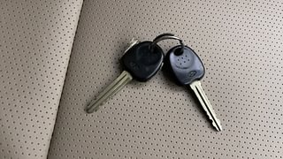 Used 2015 Hyundai Eon [2011-2018] Era + Petrol Manual extra CAR KEY VIEW