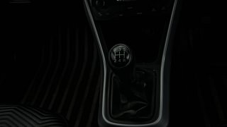 Used 2022 Maruti Suzuki S-Cross Zeta Petrol Manual interior GEAR  KNOB VIEW