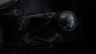 Used 2015 Hyundai Eon [2011-2018] Era + Petrol Manual interior GEAR  KNOB VIEW