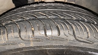 Used 2019 Renault Kwid [2015-2019] RXL Petrol Manual tyres RIGHT FRONT TYRE TREAD VIEW