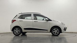 Used 2014 Hyundai Grand i10 [2013-2017] Sportz 1.1 CRDi Diesel Manual exterior RIGHT SIDE VIEW