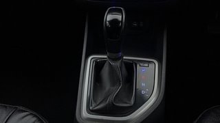 Used 2017 Hyundai Creta [2015-2018] 1.6 SX Plus Auto Petrol Petrol Automatic interior GEAR  KNOB VIEW