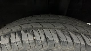 Used 2017 Renault Kwid [2015-2019] RXL Petrol Manual tyres LEFT REAR TYRE TREAD VIEW