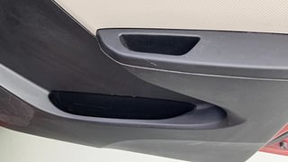 Used 2020 Maruti Suzuki Alto 800 [2019-2022] LXI Petrol Manual top_features Door pockets
