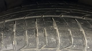 Used 2017 maruti-suzuki Ciaz Alpha Petrol AT Petrol Automatic tyres LEFT FRONT TYRE TREAD VIEW