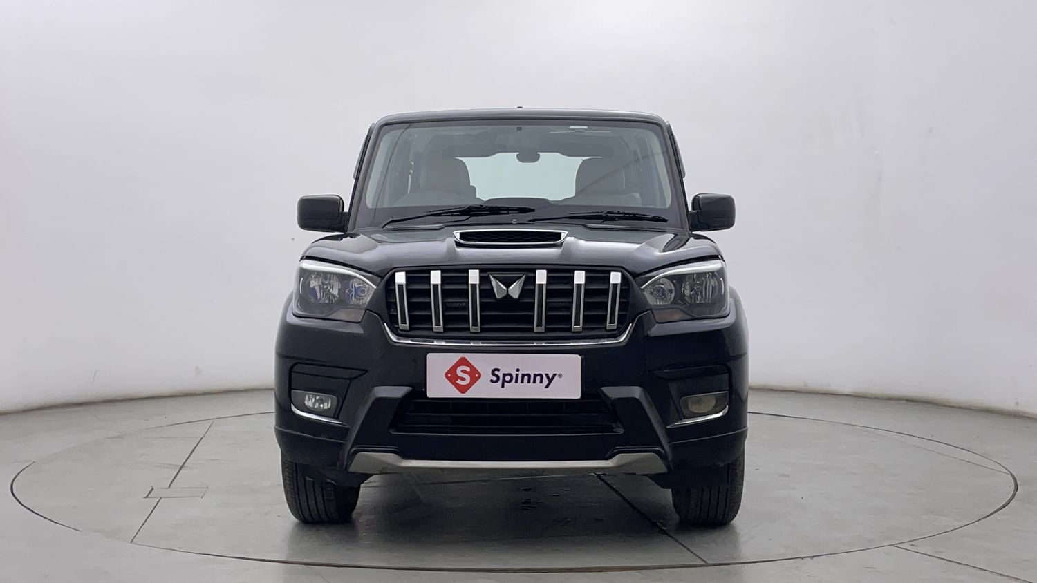 New Mahindra Scorpio Classic exterior FRONT VIEW