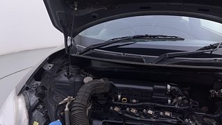 Used 2018 Maruti Suzuki Swift [2017-2021] VXI AMT Petrol Automatic engine ENGINE RIGHT SIDE HINGE & APRON VIEW