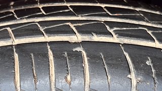 Used 2020 Maruti Suzuki Alto 800 [2019-2022] LXI Petrol Manual tyres RIGHT FRONT TYRE TREAD VIEW