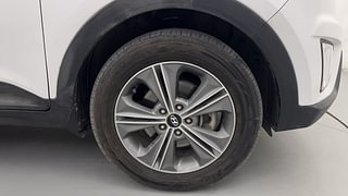 Used 2017 Hyundai Creta [2015-2018] 1.6 SX Plus Auto Petrol Petrol Automatic tyres RIGHT FRONT TYRE RIM VIEW