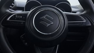 Used 2018 Maruti Suzuki Swift [2017-2021] VXI AMT Petrol Automatic top_features Airbags