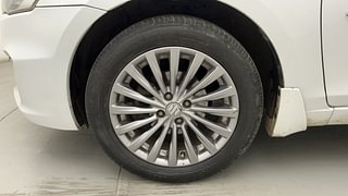 Used 2017 maruti-suzuki Ciaz Alpha Petrol AT Petrol Automatic tyres LEFT FRONT TYRE RIM VIEW