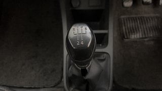 Used 2020 Renault Kwid RXL Petrol Manual interior GEAR  KNOB VIEW