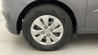 Used 2010 Hyundai i10 [2010-2016] Sportz 1.2 Petrol Petrol Manual tyres LEFT FRONT TYRE RIM VIEW