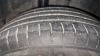 Used 2018 maruti-suzuki Ciaz Alpha Petrol AT Petrol Automatic tyres RIGHT REAR TYRE TREAD VIEW