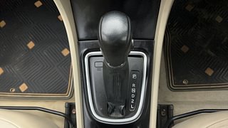 Used 2018 maruti-suzuki Ciaz Alpha Petrol AT Petrol Automatic interior GEAR  KNOB VIEW