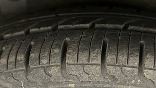 Used 2010 Hyundai i10 [2010-2016] Sportz 1.2 Petrol Petrol Manual tyres RIGHT REAR TYRE TREAD VIEW